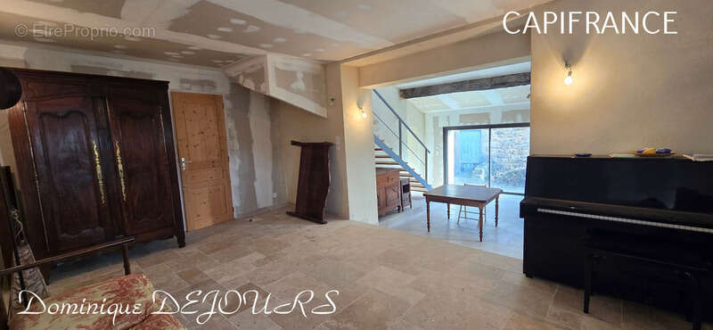 Maison à SAINT-MAURICE-EN-CHALENCON