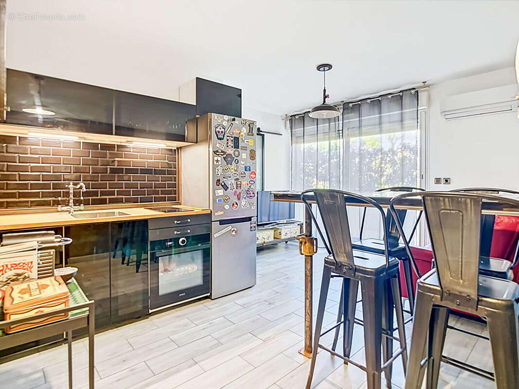 Appartement à MARSEILLE-12E