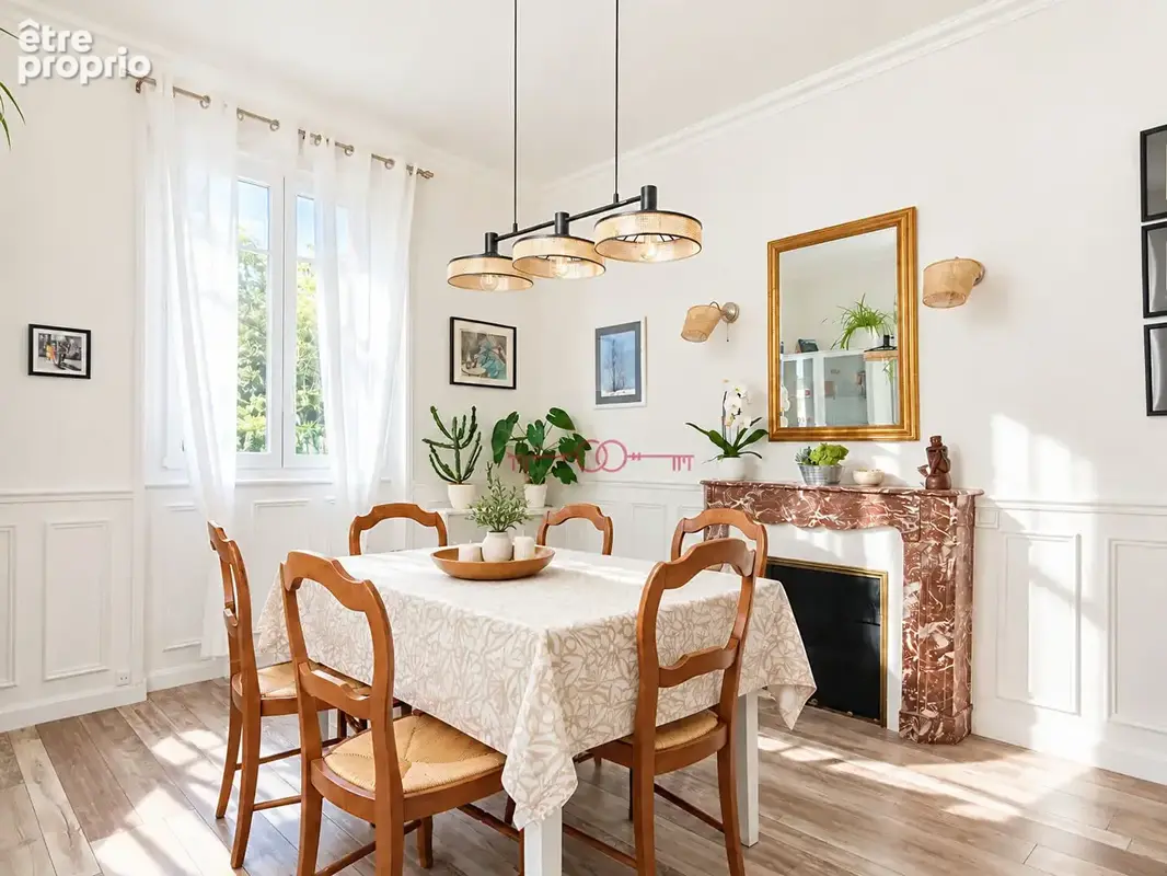 Maison de caractère  de 143 m² , 4 chambres avec jardin et garage - photo 2