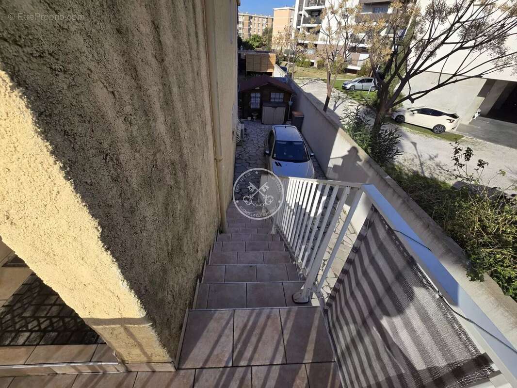 Appartement à FREJUS