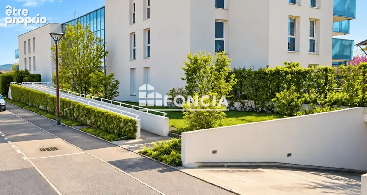 La tour-de-salvagny – t3 de 70 m² avec jardin de 160 m², garage et parking - photo 13