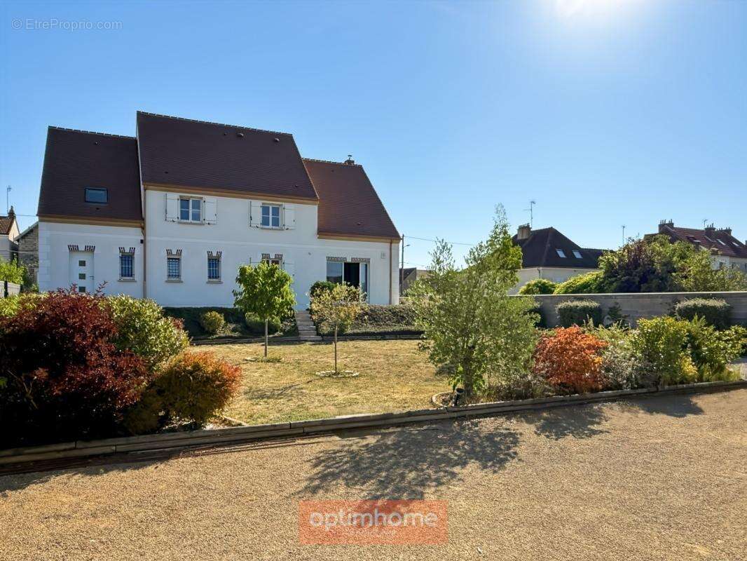 Margny-lès-compiègne – propriété contemporaine de 260 m² avec dépendance de plus de 170 m² - photo 36
