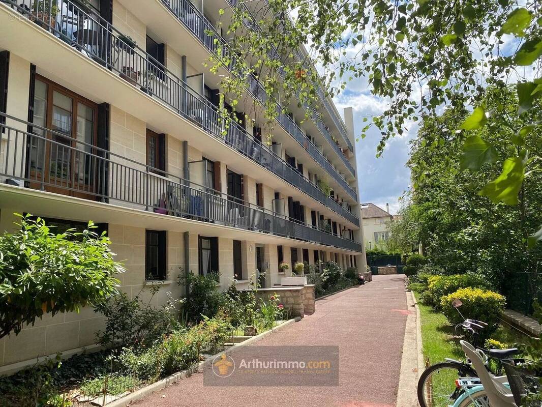 Appartement à ASNIERES-SUR-SEINE
