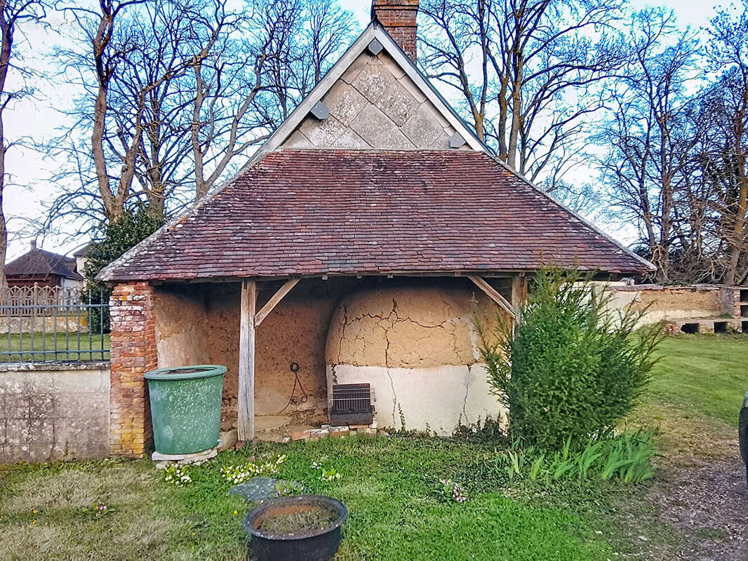 Maison à LIGNEROLLES