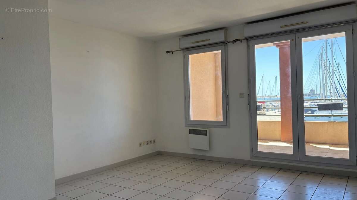 Appartement à PORT-DE-BOUC