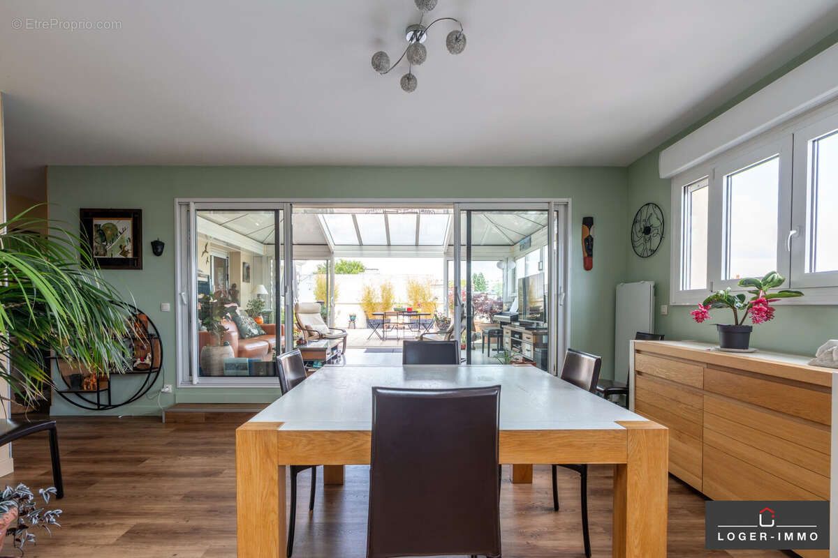 Appartement à NEUILLY-PLAISANCE