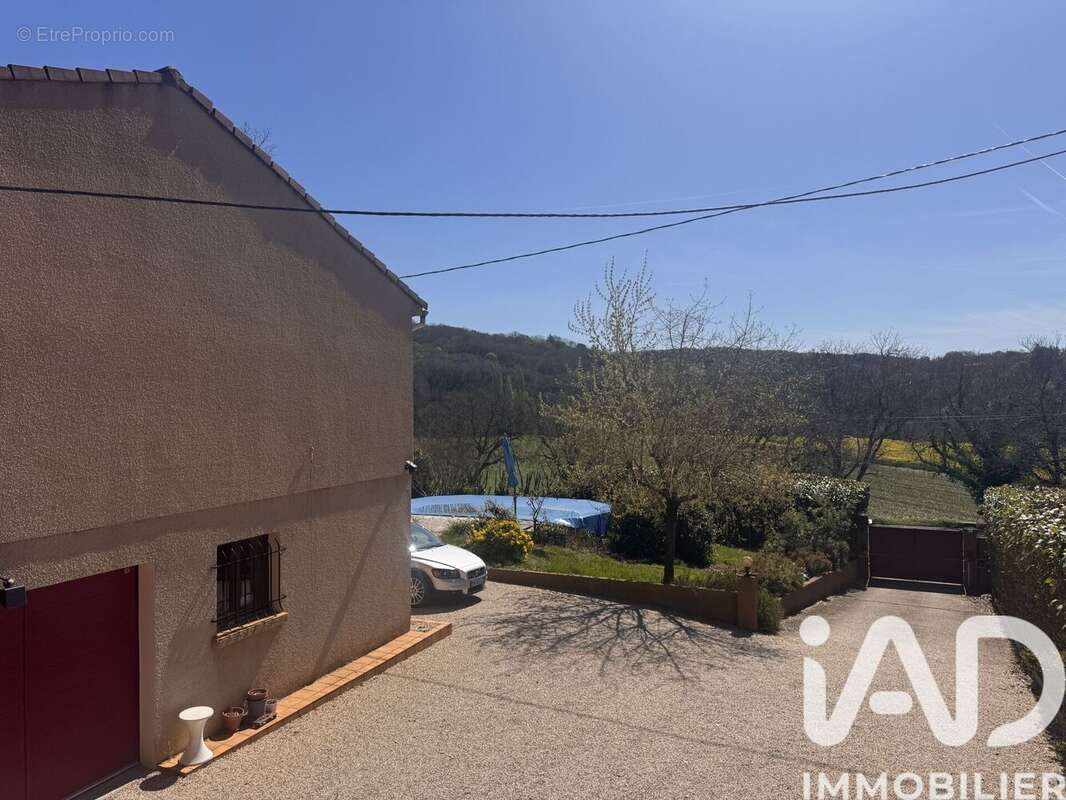Maison 100 m² à Lamagdelaine  - photo 3