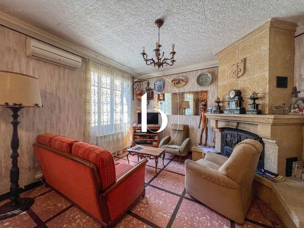 Maison à GOUDARGUES