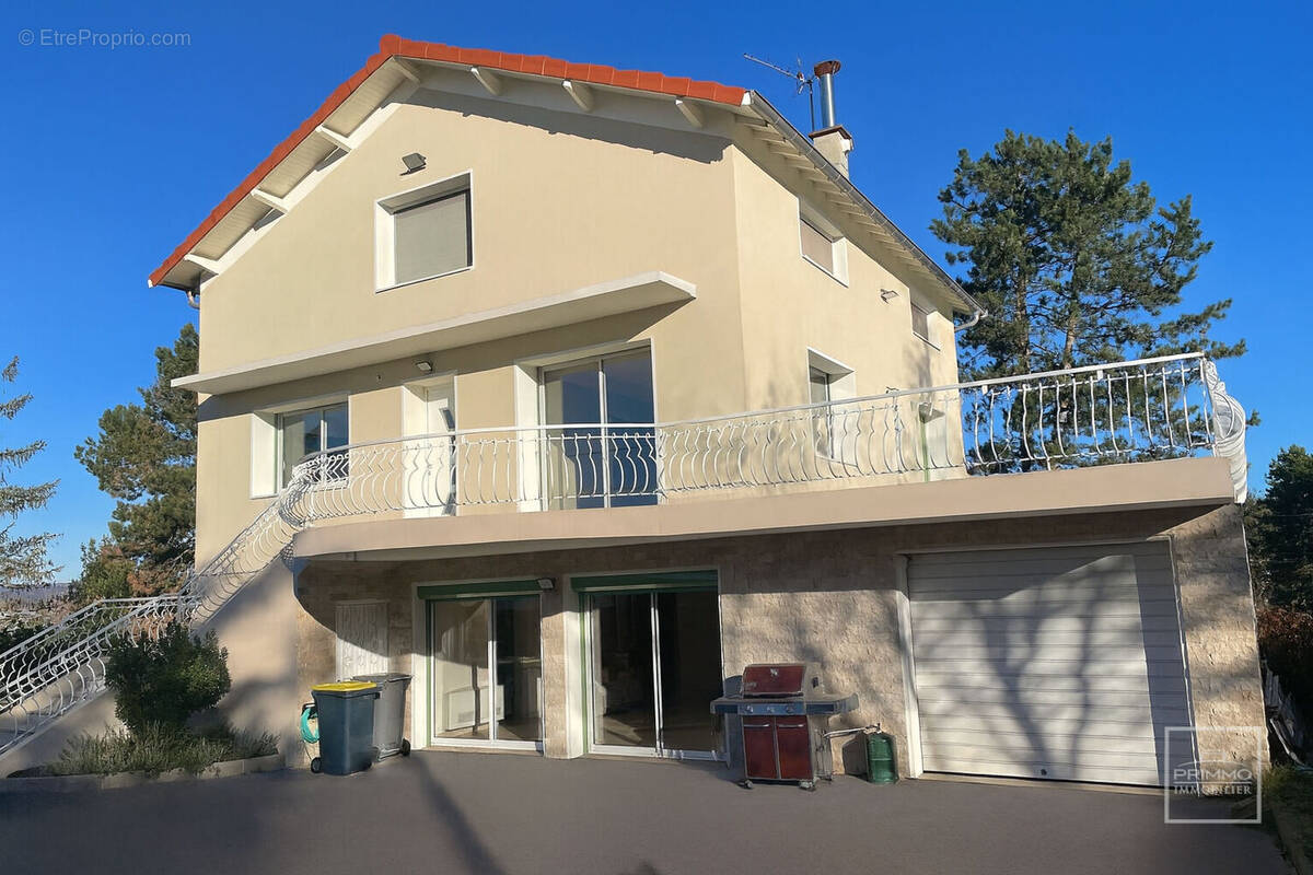 Maison à MARCILLY-D&#039;AZERGUES