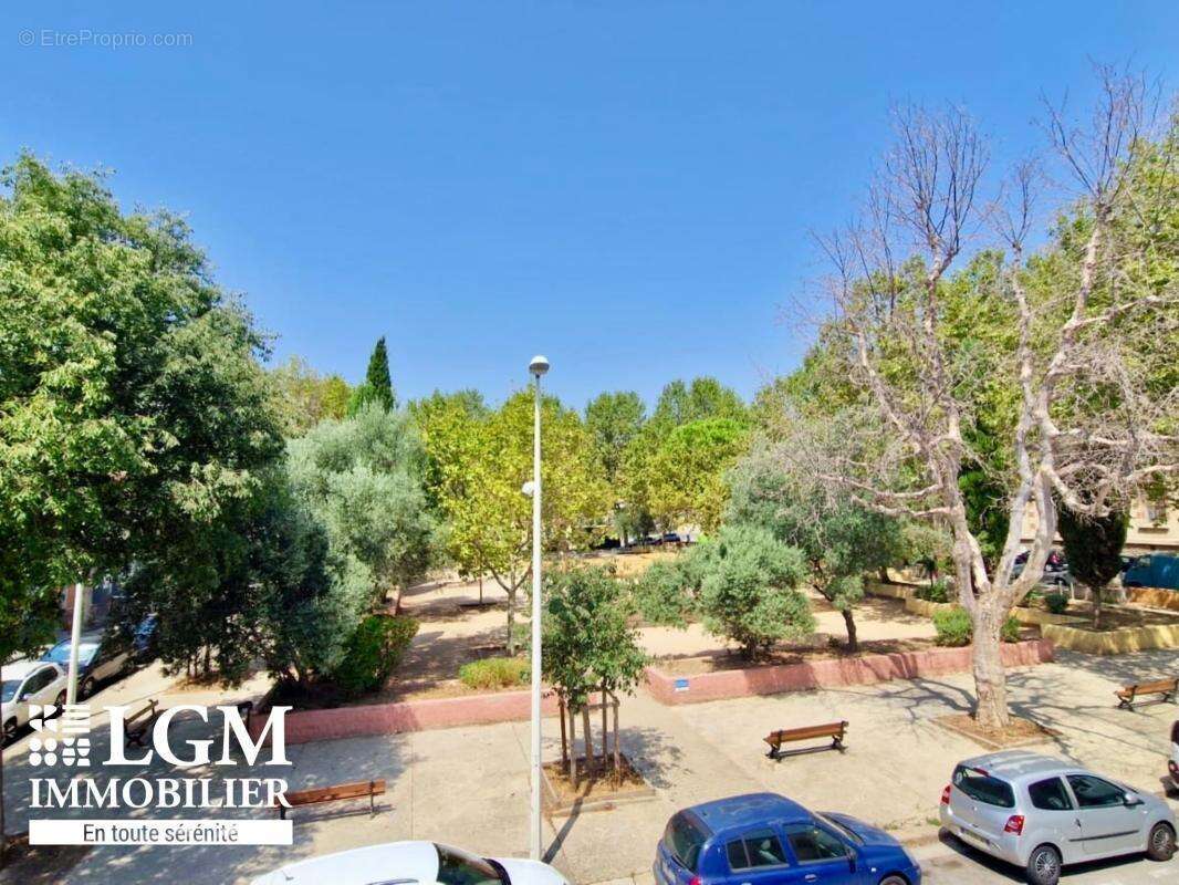 Appartement À Vendre T 4 + 16 m2 de terrasse et une cave de 30m2 - photo 10