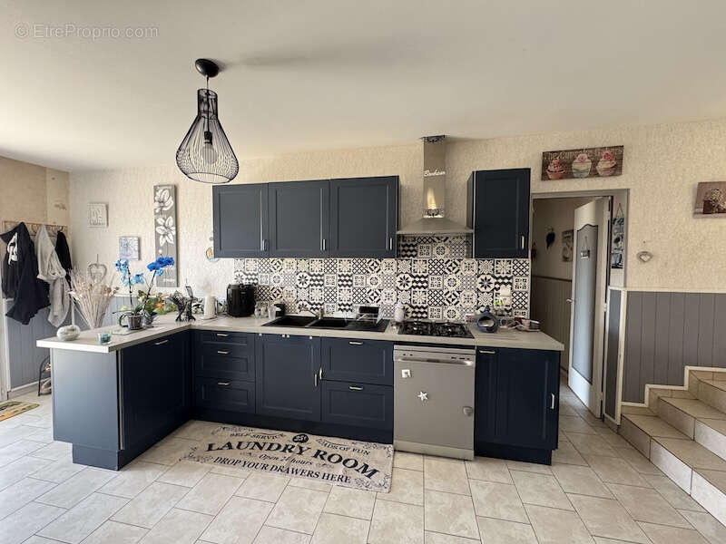 Maison indépendante avec jardin 3000m2 - photo 3
