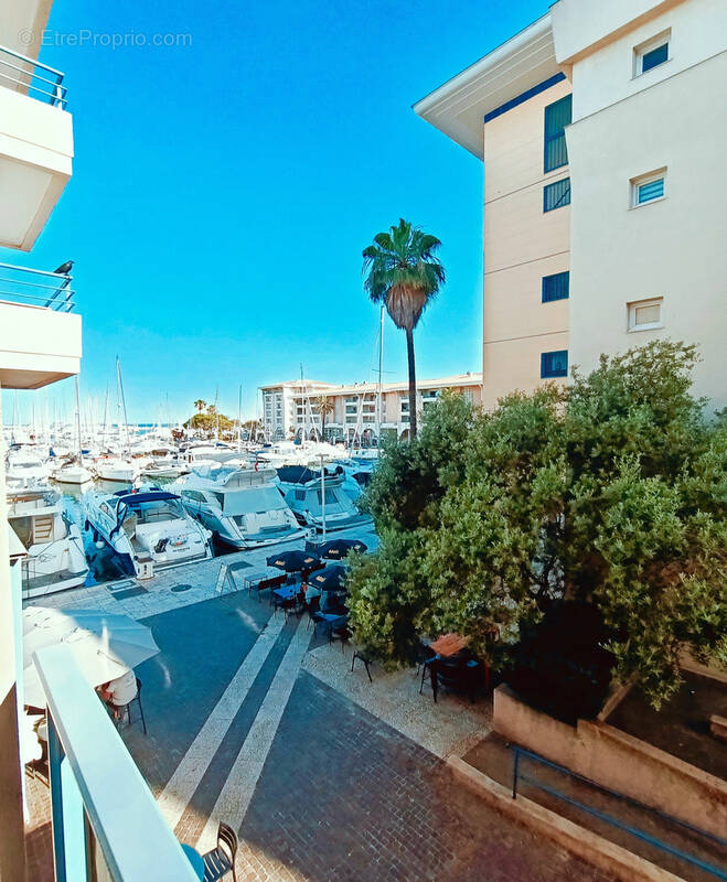 Appartement à FREJUS