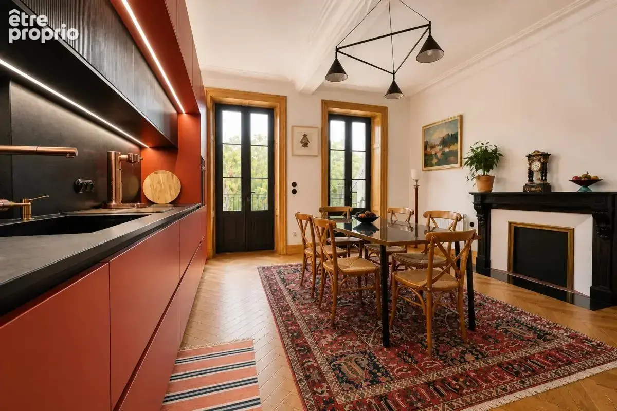 Maison 10 pièces 280 m² · à Jonzac · 280 m² · 550 000 €