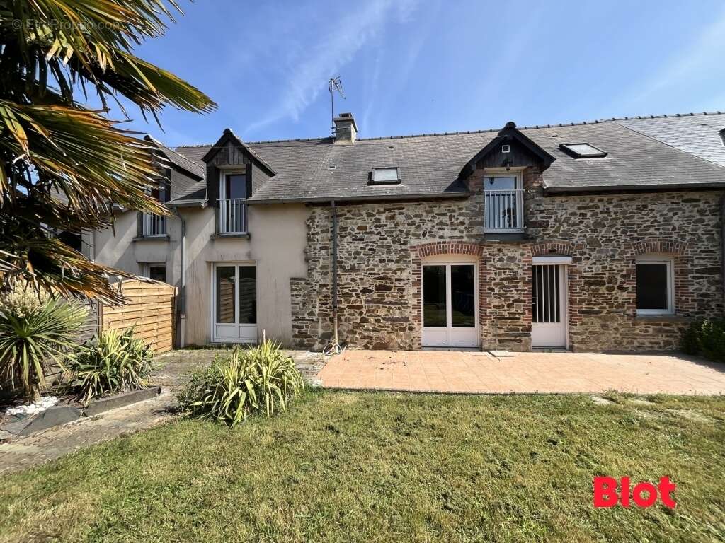 Maison à BAIN-DE-BRETAGNE