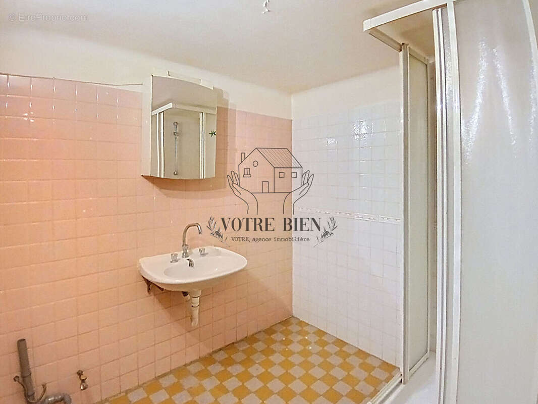 Maison à SAINTE-TULLE