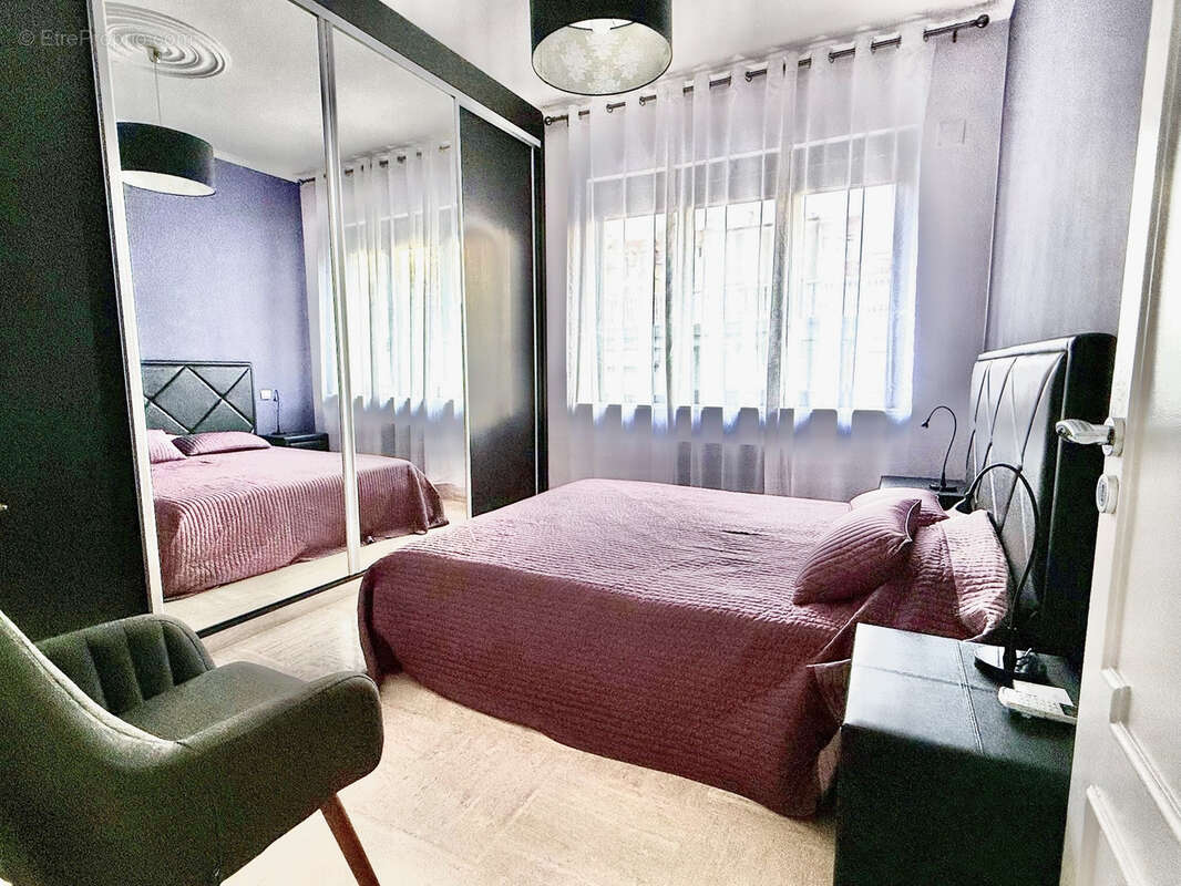 Cannes limite banane t4/t5 de 146m2 3 terrasse 257m2 4375€/ m2 - photo 13