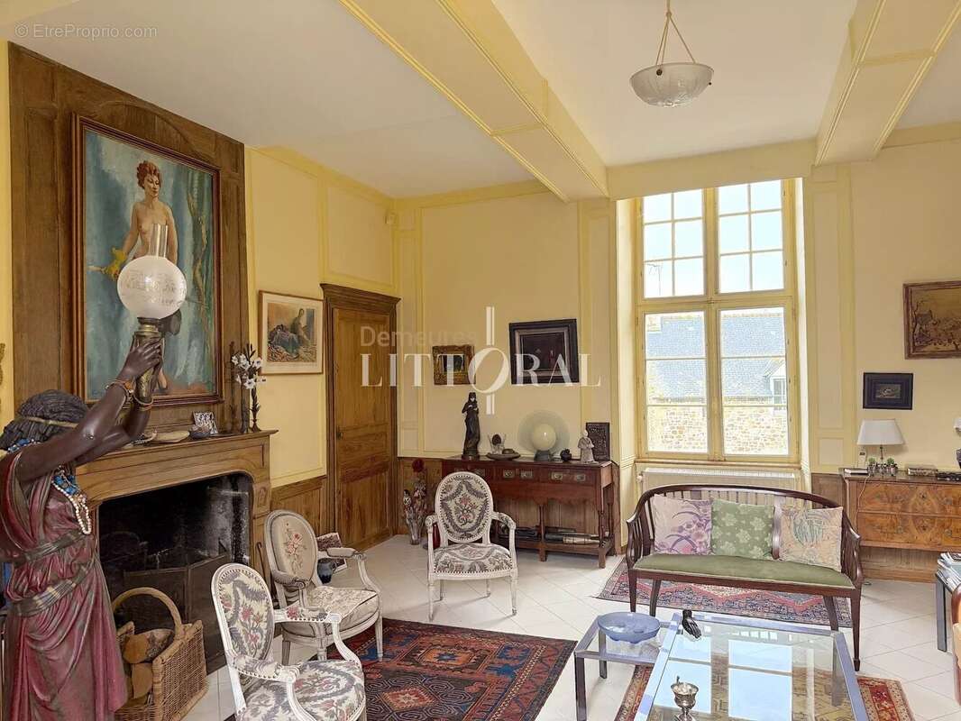 Maison à SAINT-SULIAC