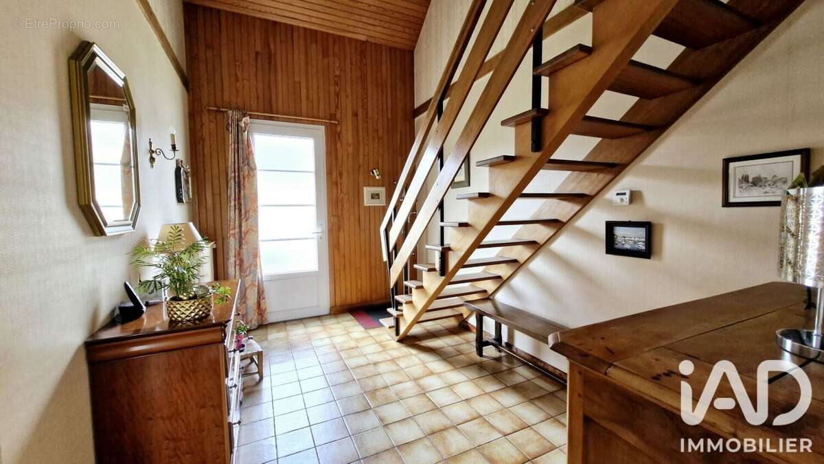 Maison 104 m² à Luce  - photo 9