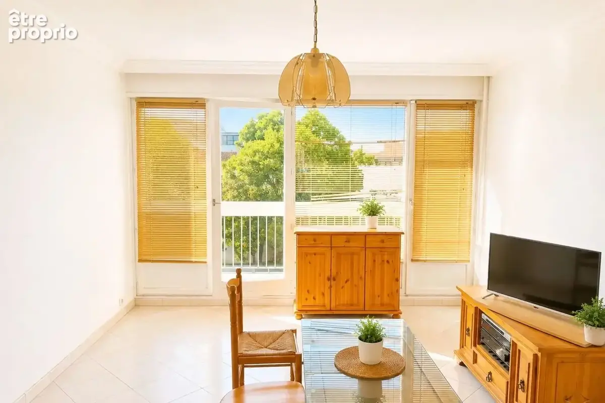 Appartement à SAINT-MAUR-DES-FOSSES