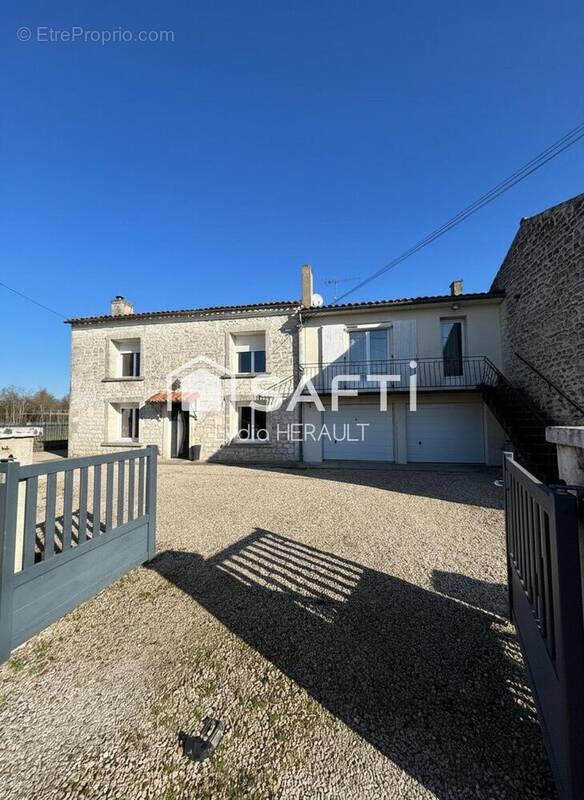 Photo 1 - Maison à GONDEVILLE