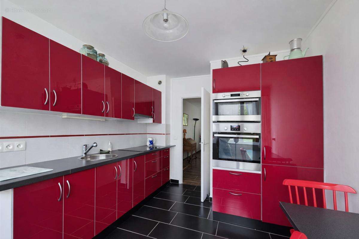 Appartement à FONTENAY-LE-FLEURY