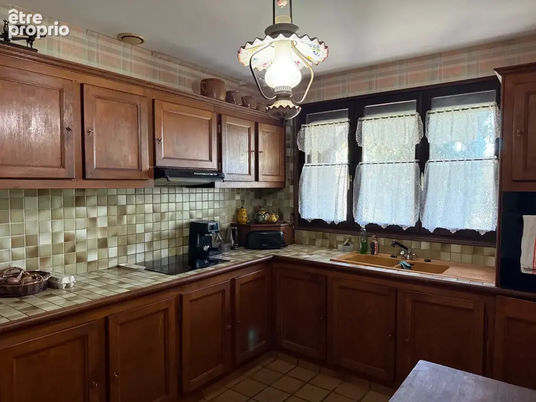 Maison 9 pièces 208 m² à vendre à Thevet-Saint-Julien (36400) - photo 6