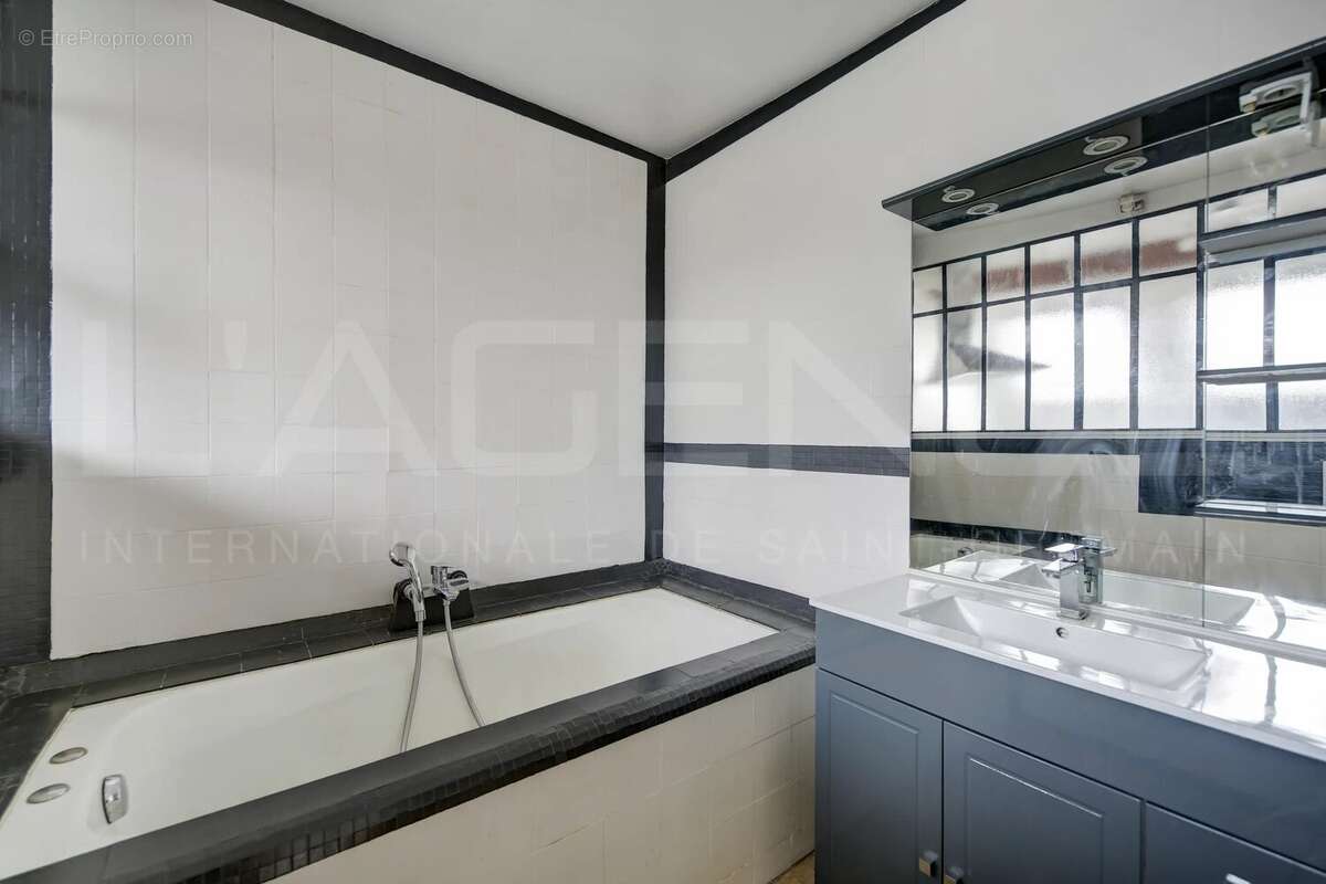 Appartement à VERSAILLES