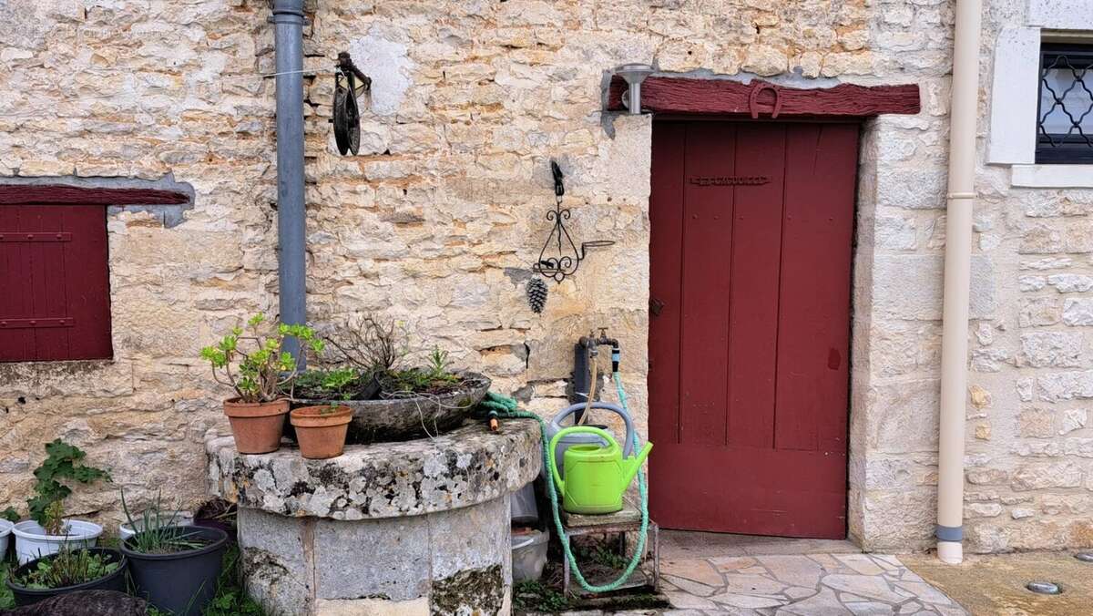 Maison à LA FAYE