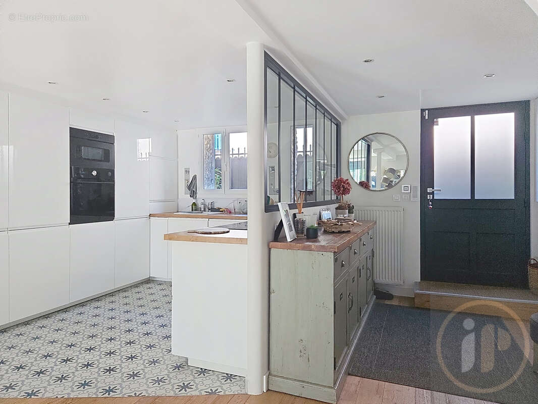 Charme d'une maison de ville et confort d'une rénovation contemporaine - photo 12