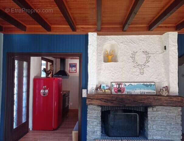 Maison à LA RIVIERE-ENVERSE