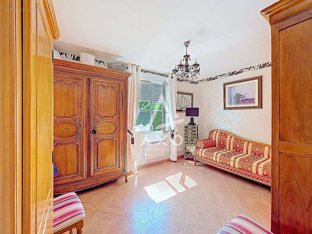 Maison à CORQUILLEROY