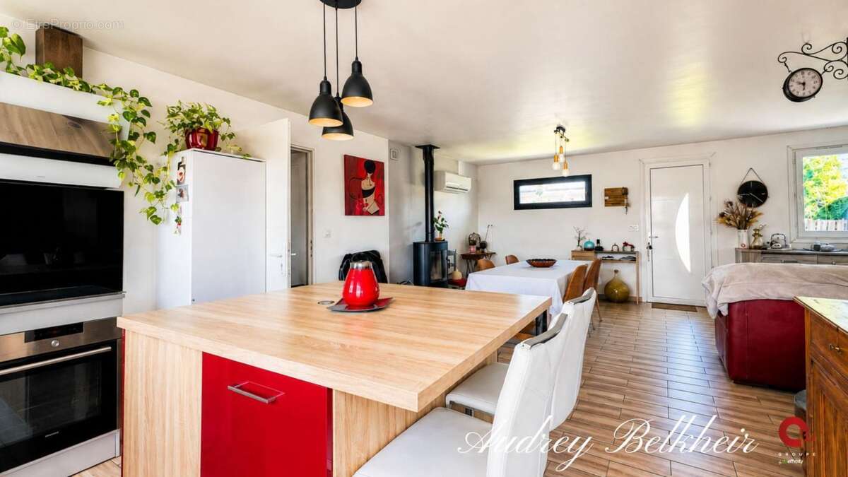 Maison 98 m² à Aigremont  - photo 6