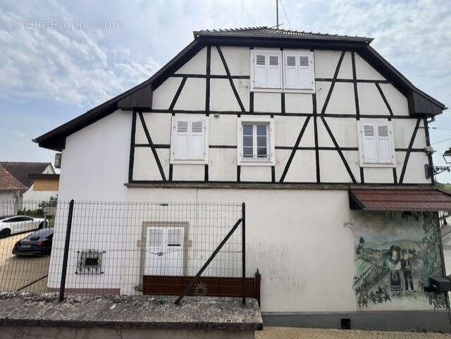 Immeuble avec restaurant, logements et chambres d'hôtes - photo 7