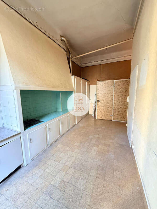 Appartement à MARSEILLE-1E