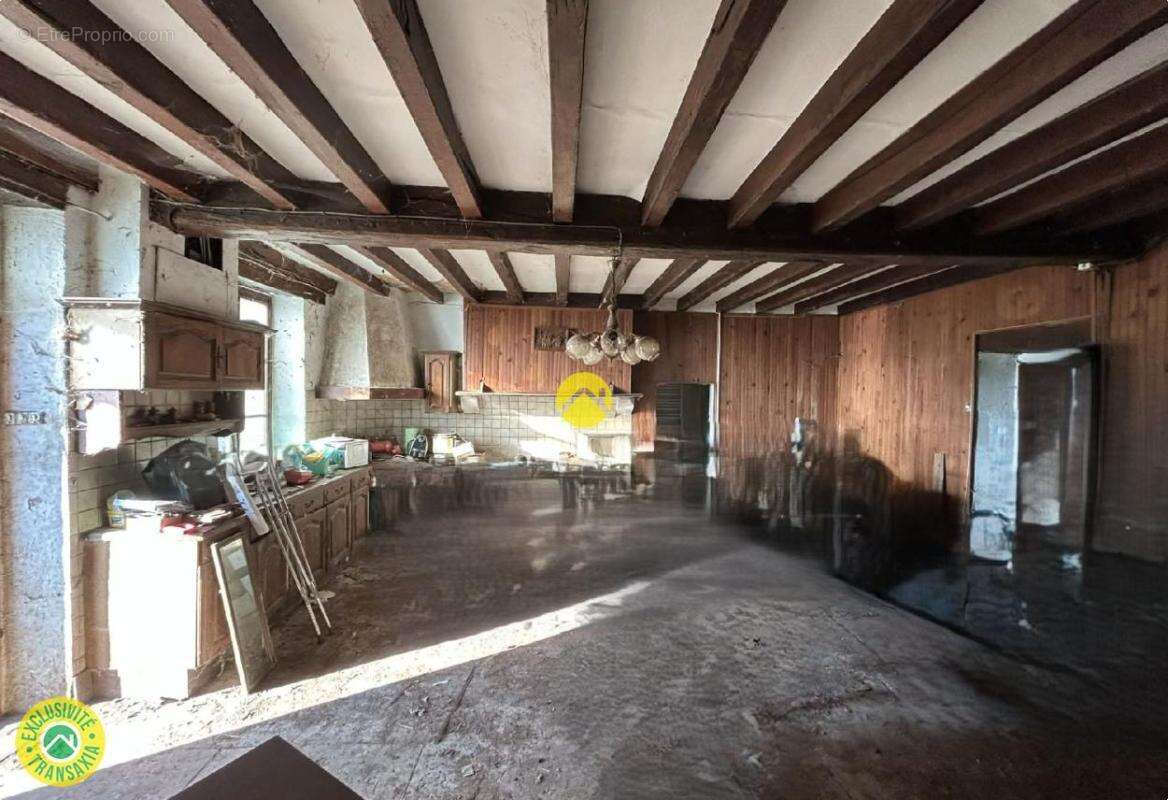 Maison à LOUROUX-BOURBONNAIS