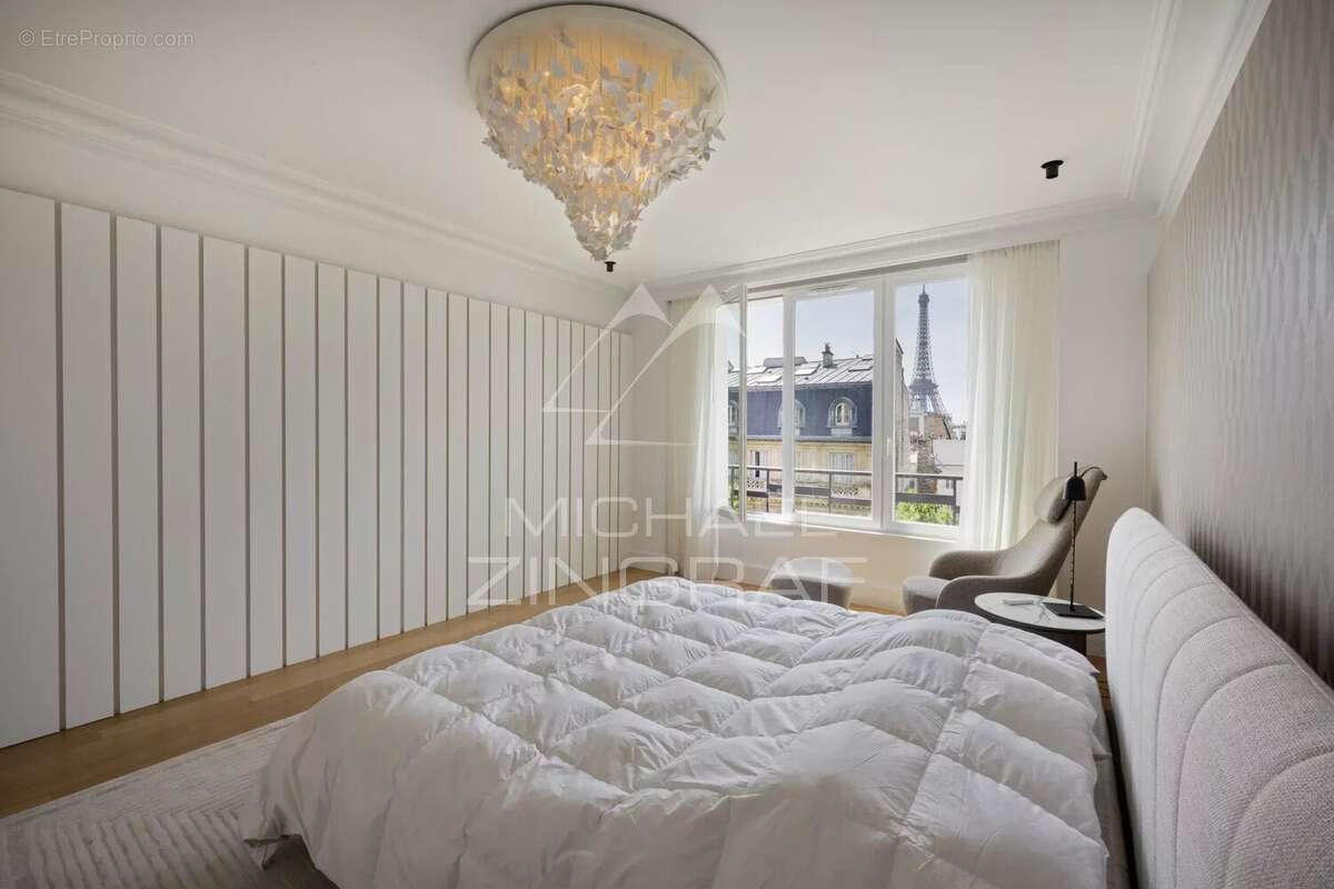 Appartement à PARIS-7E