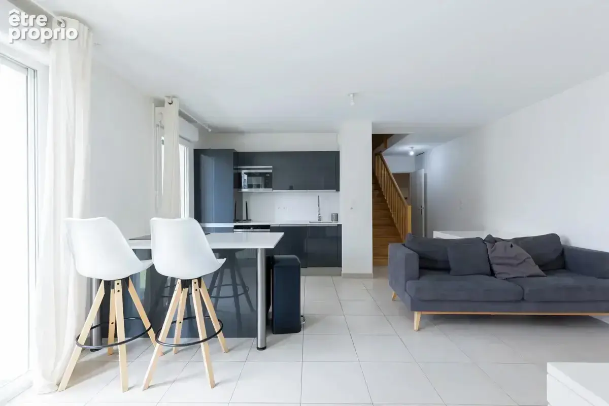 Référence : 7208-CLA - Duplex 3 pièces avec terrasse et place de parking - photo 5