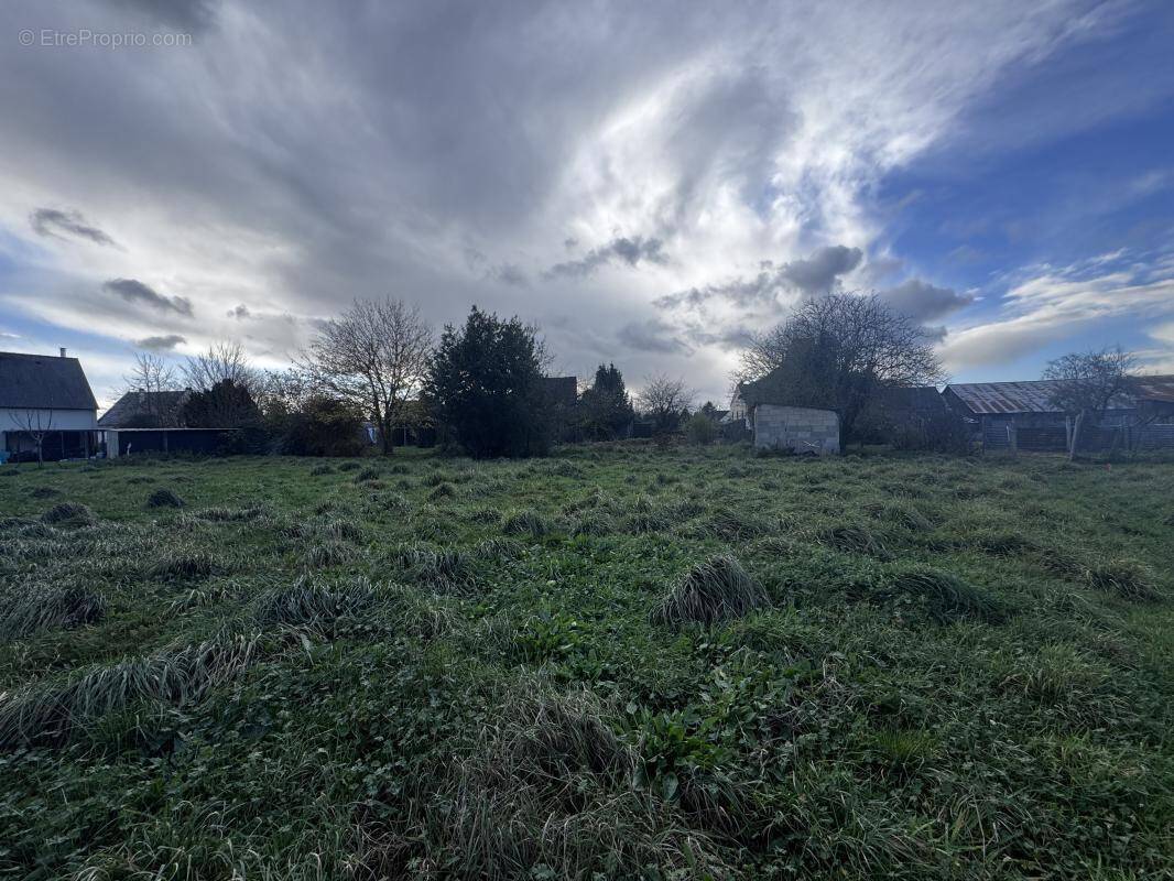 Terrain à PLEUGUENEUC