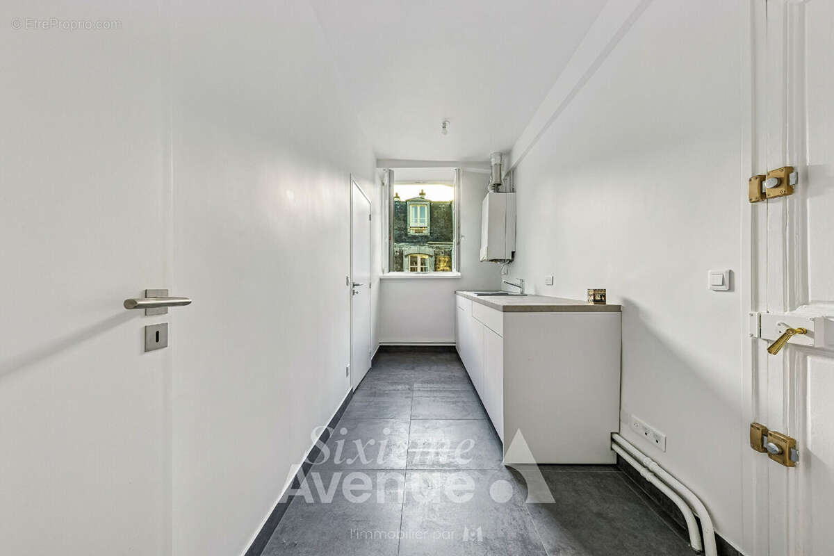 Appartement à PARIS-4E