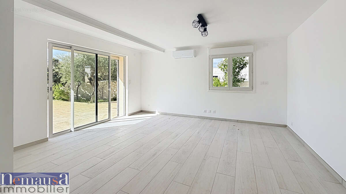 Appartement à MILHAUD