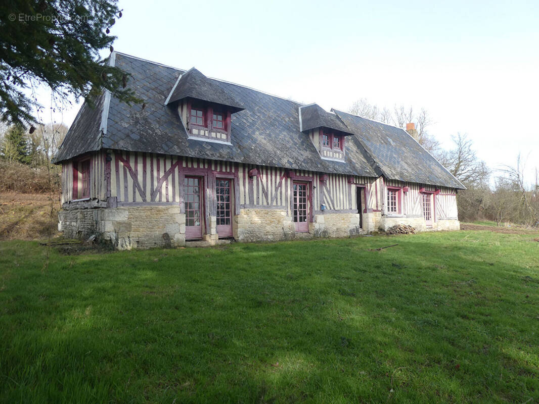 Maison à PONT-L'EVEQUE