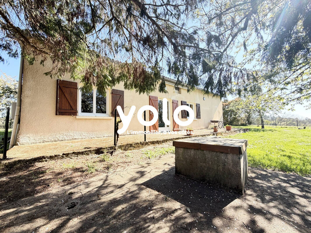 Maison à CREYSSENSAC-ET-PISSOT