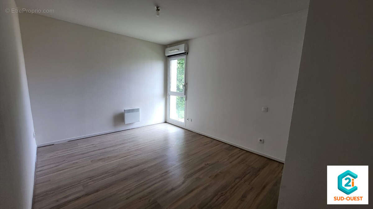 Appartement à LA SALVETAT-SAINT-GILLES
