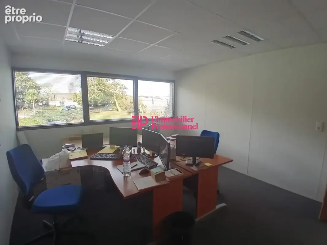 Commerce 620 m² à vendre à Quimper (29000) - photo 8