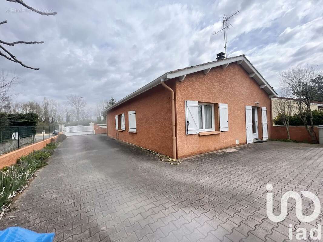 Photo 7 - Maison à DECINES-CHARPIEU