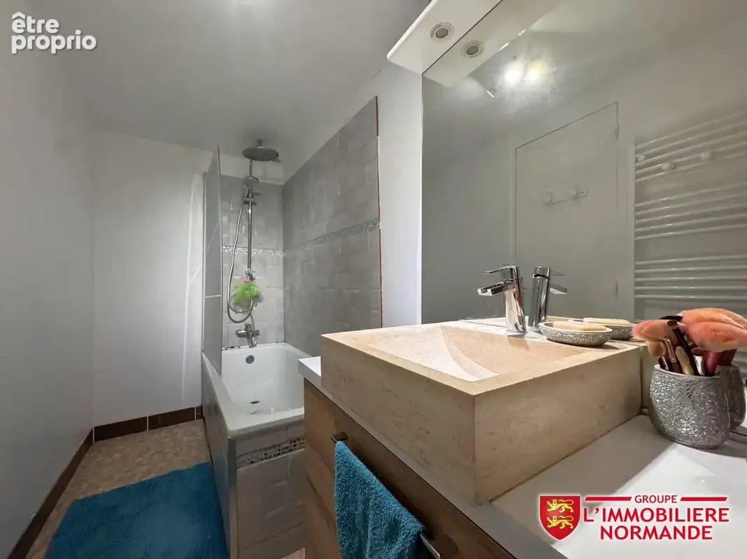 Au coeur de la ville - Duplex - 3 pièces - 2 chambres - photo 6