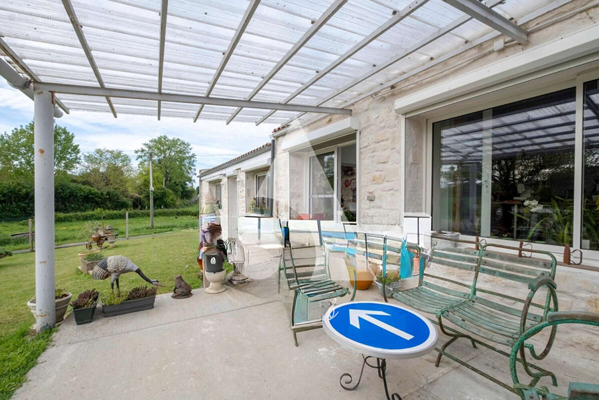 Maison à CHERMIGNAC