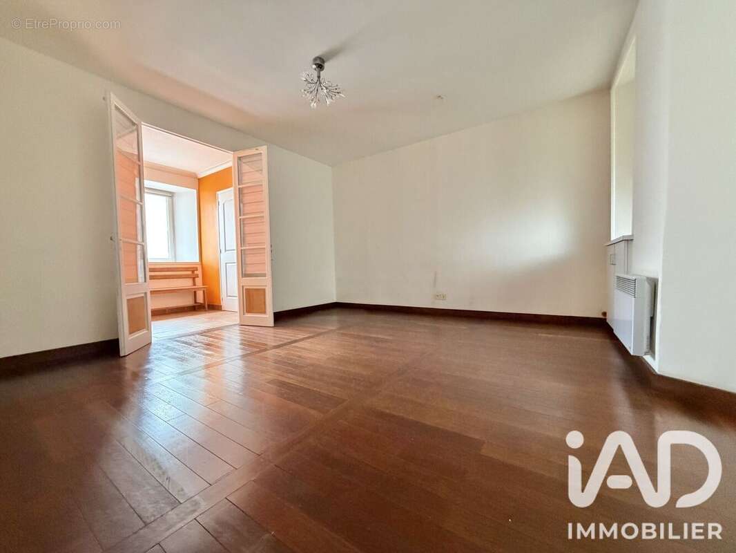 Maison 97 m² à Barneville-Carteret  - photo 4