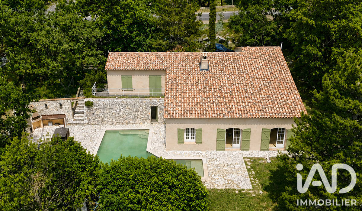 Photo 1 - Maison à SAINT-VALLIER-DE-THIEY