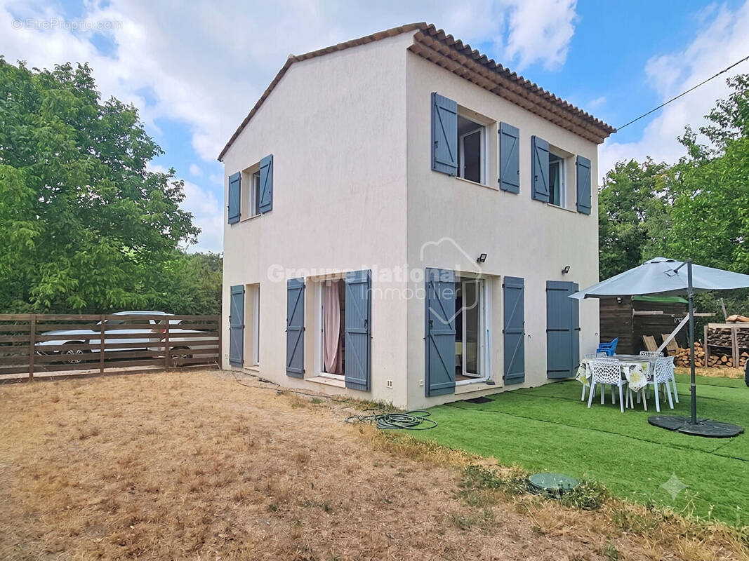 Maison à CALLIAN